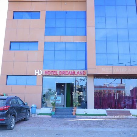 Hotel Dreamlnd Somnāth 외부 사진